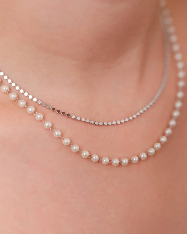 Choker Dupla Pérolas e Corrente Plaquinhas Achatadas - 35 cm - Foto 3